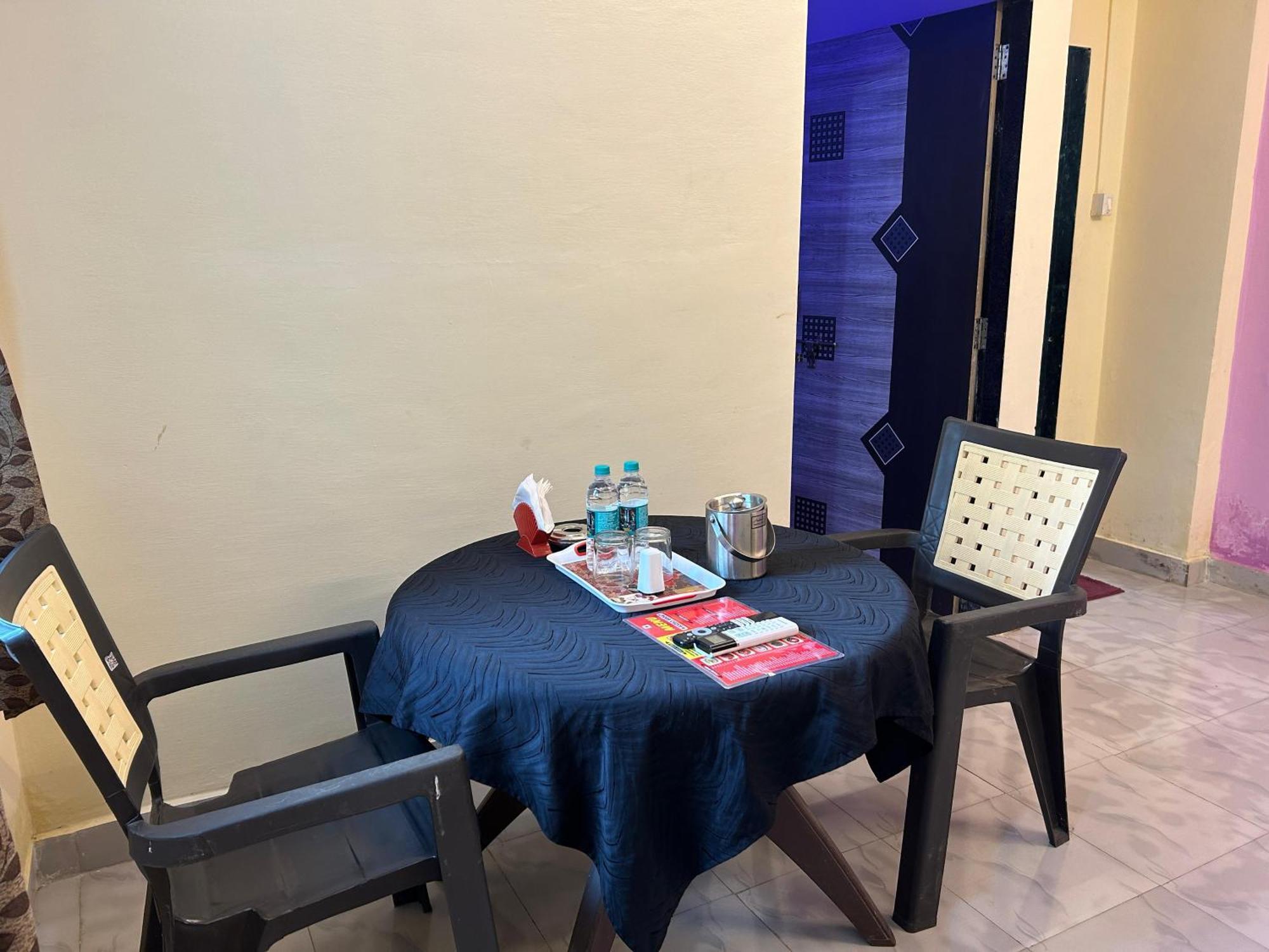 דמאן Hotel Jampore Inn מראה חיצוני תמונה